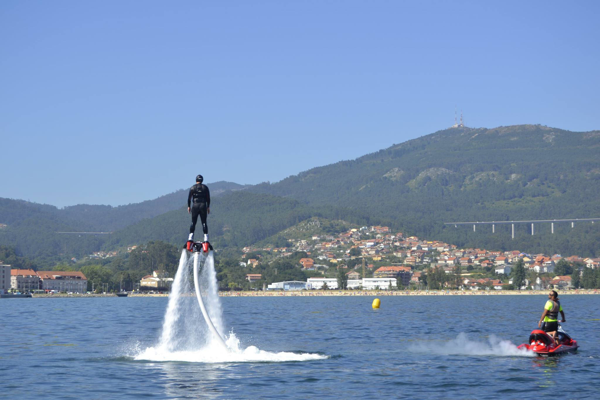 Volar sobre el agua con Flyboard en Moaña, Pontevedra (Galicia) 1