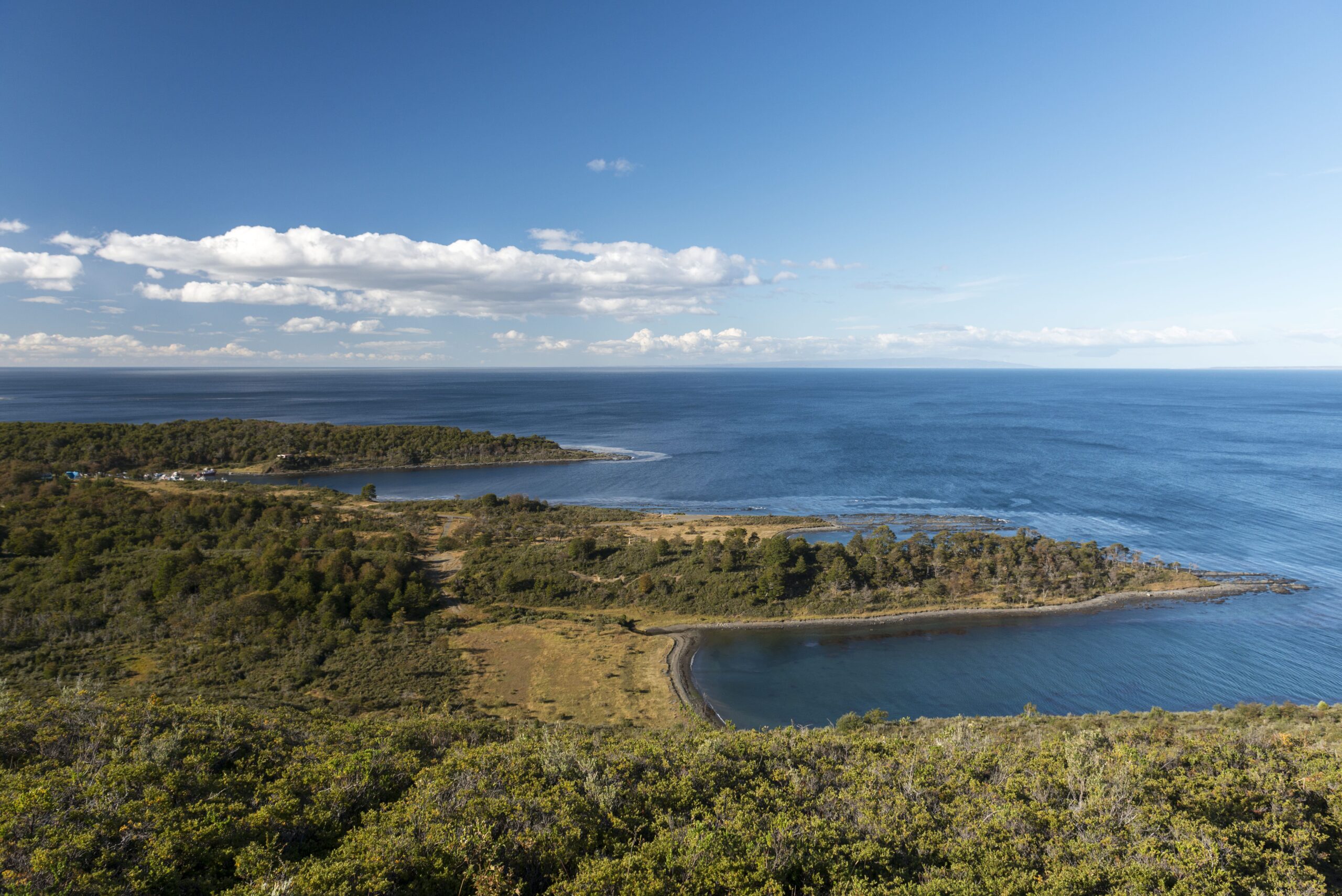 Fuerte Bulnes y el océano en Magallanes